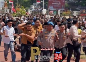 ‎Peringatan Hari Damai Aceh di Masjid Baiturrahman Berakhir dengan Ketegangan